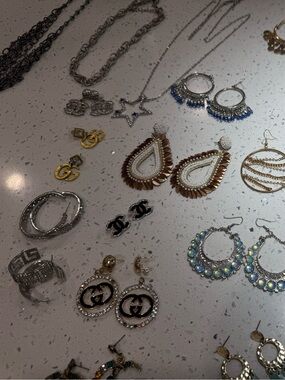 Elegant Women's Jewelry